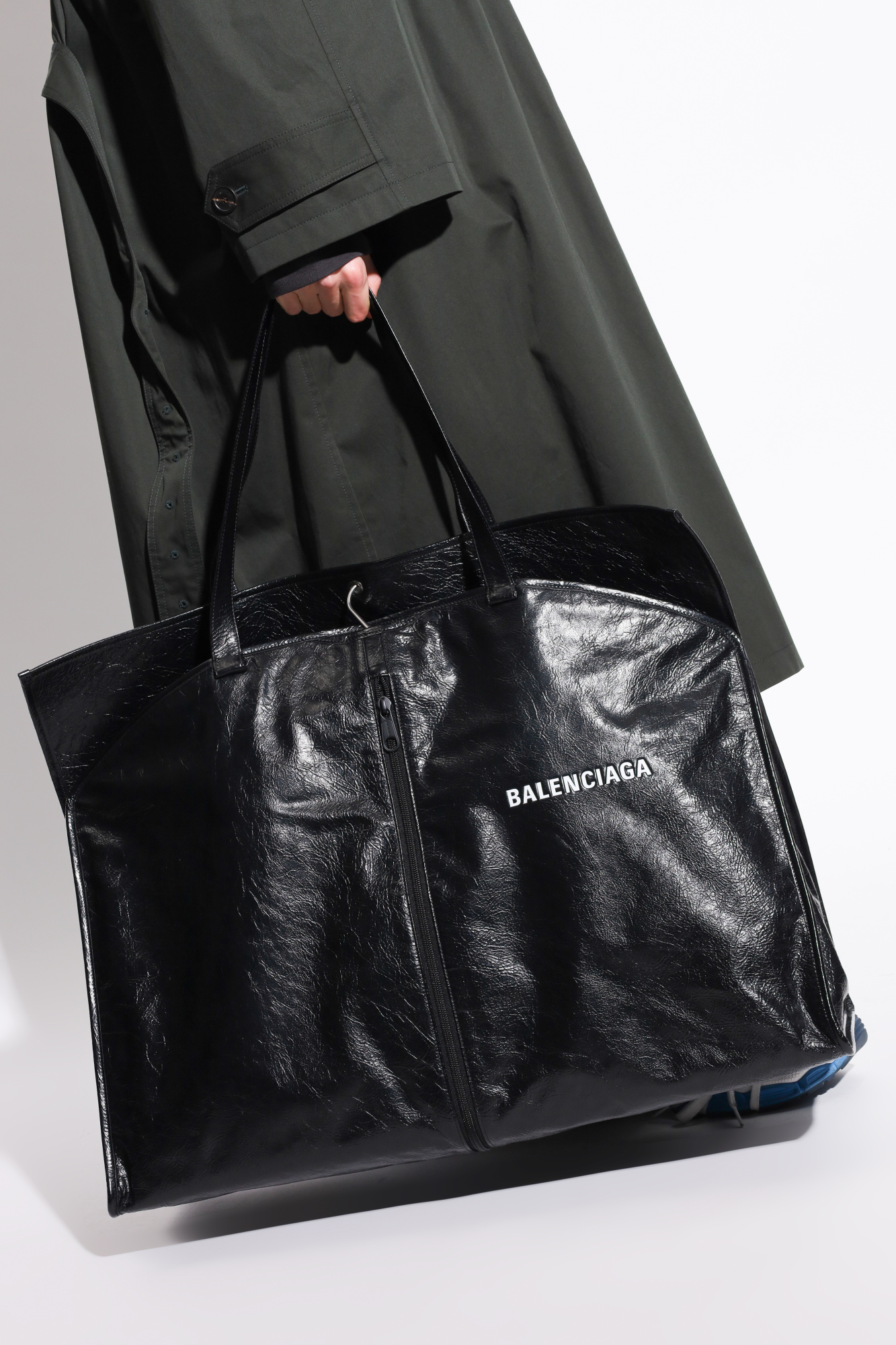 Balenciaga Arena Scaffold Leather Tote – Crown Forever